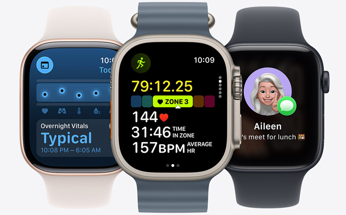 Drei Apple Watch Modelle, eine Apple Watch in Natur in der Mitte, das Zifferblatt zeigt einen aktuellen Lauf mit Messwerten zur Herzfrequenz, rechts eine Apple Watch in Diamantschwarz, das Zifferblatt zeigt Genmojis, links eine Apple Watch in Roségold, das Zifferblatt zeigt Vitalzeichen