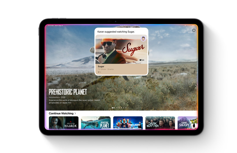 Une notification dans l’app Apple TV+ vous rappelle qu’un contact a partagé une recommandation de série avec vous