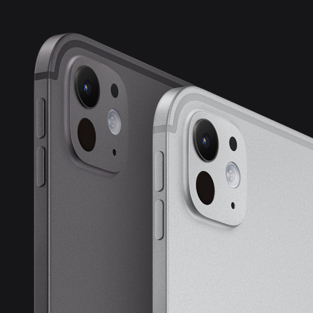 جهازا iPad Pro، الجزء الخلفي والجانبي الخارجيان، الوضع العمودي، باللونين الأسود الفلكي والفضي، زر رفع مستوى الصوت، زر خفض مستوى الصوت، نظام كاميرات Pro‏ النافر