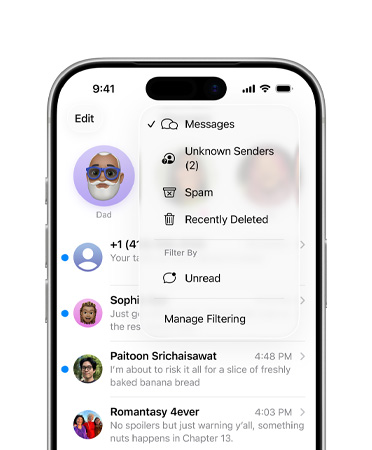 iPhone, tweederde van de bovenkant toont de Berichten-app met de nieuwe screeningtools-feature die nu onbekende nummers filtert in het overzicht Onbekende Afzenders